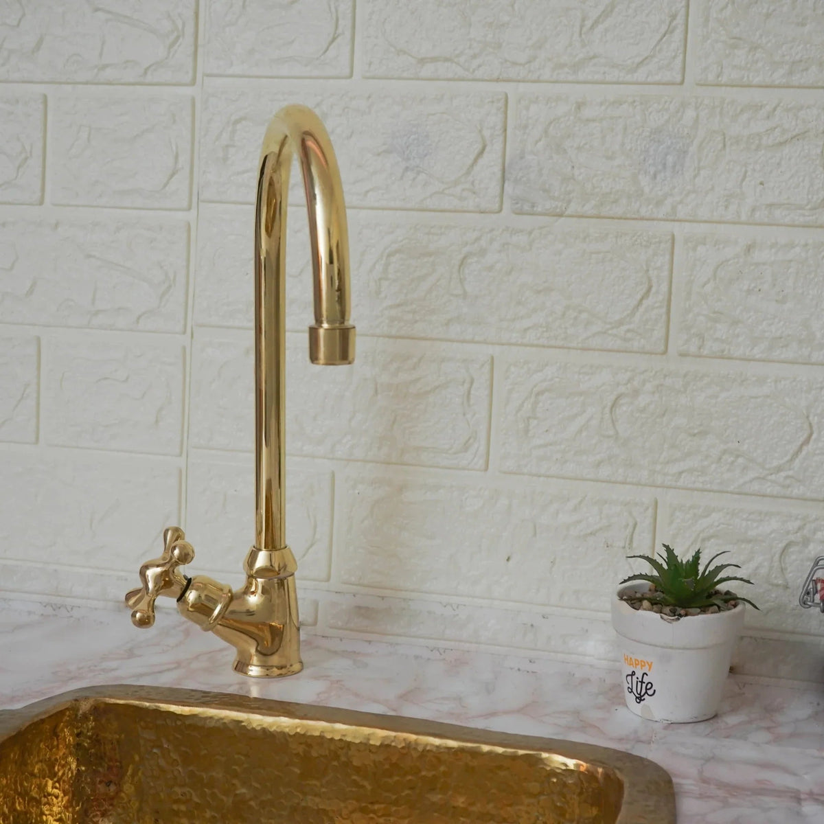 Brass Faucet Single Hole - Only Cold Or Hot Water - BRASSDORIA