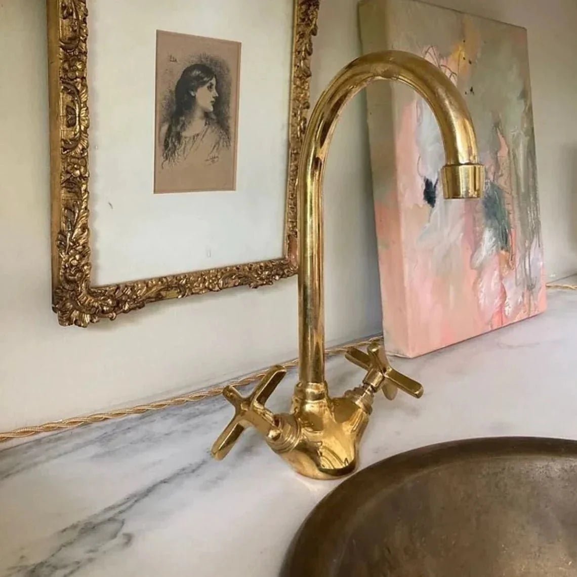Brass Single Hole Bathroom Faucet, Antique Brass Gooseneck Bathroom Faucet - BRASSDORIA