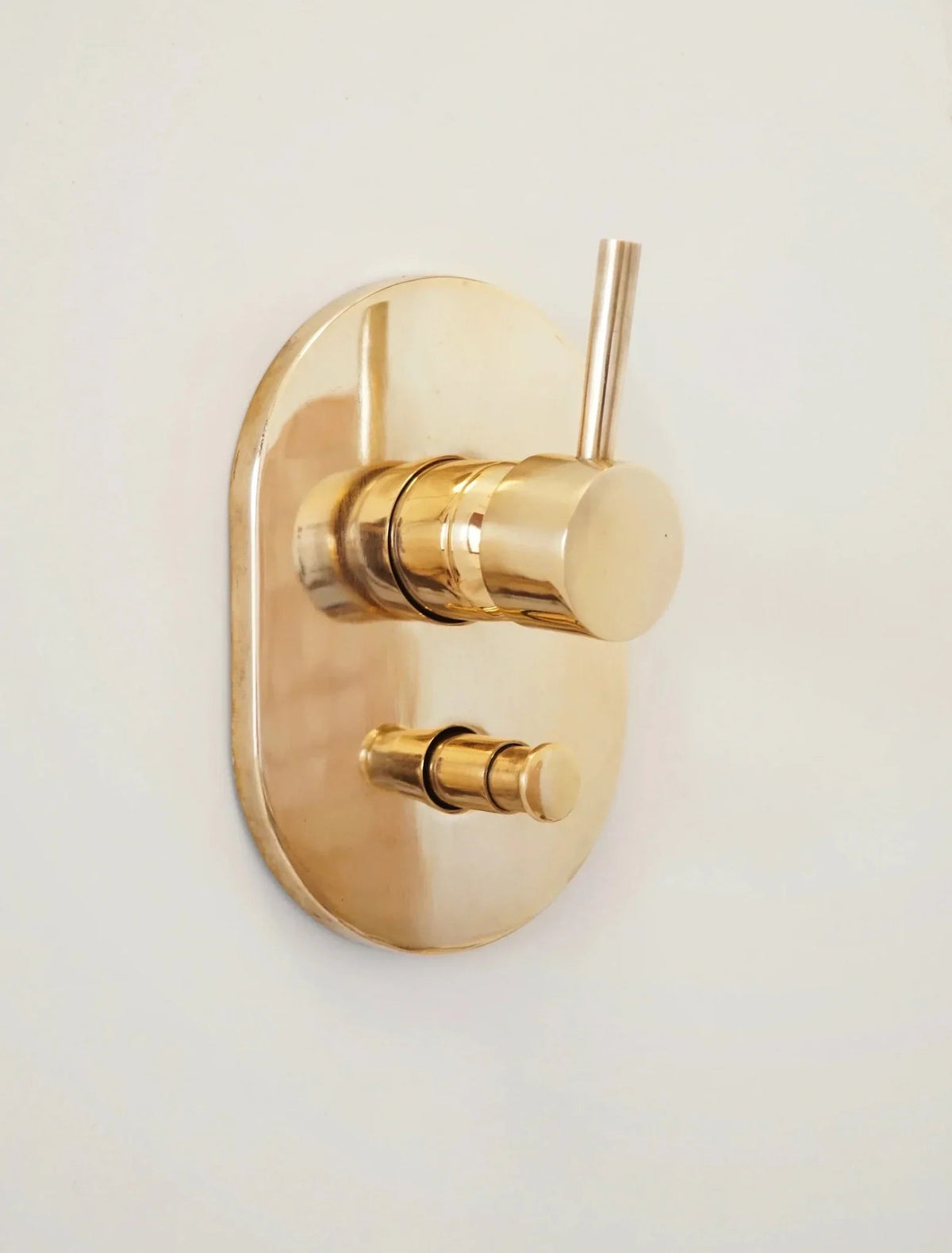 Built in Brass Shower System, Antique Brass Shower Fixtures - BRASSDORIA