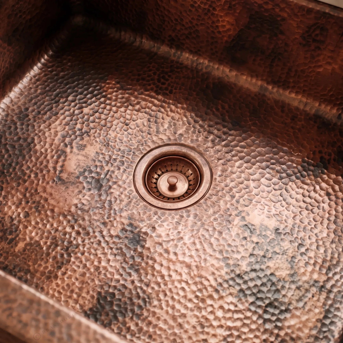 Hammered Copper Farmhouse Sink – Large Copper Kitchen Sink - BRASSDORIA