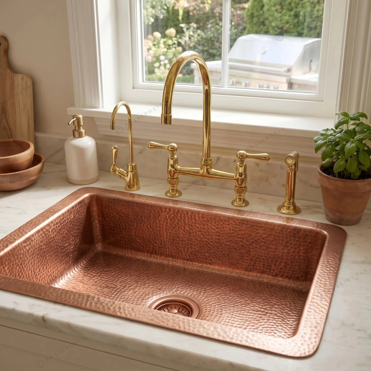 Hammered Copper Undermount Kitchen Sink - BRASSDORIA