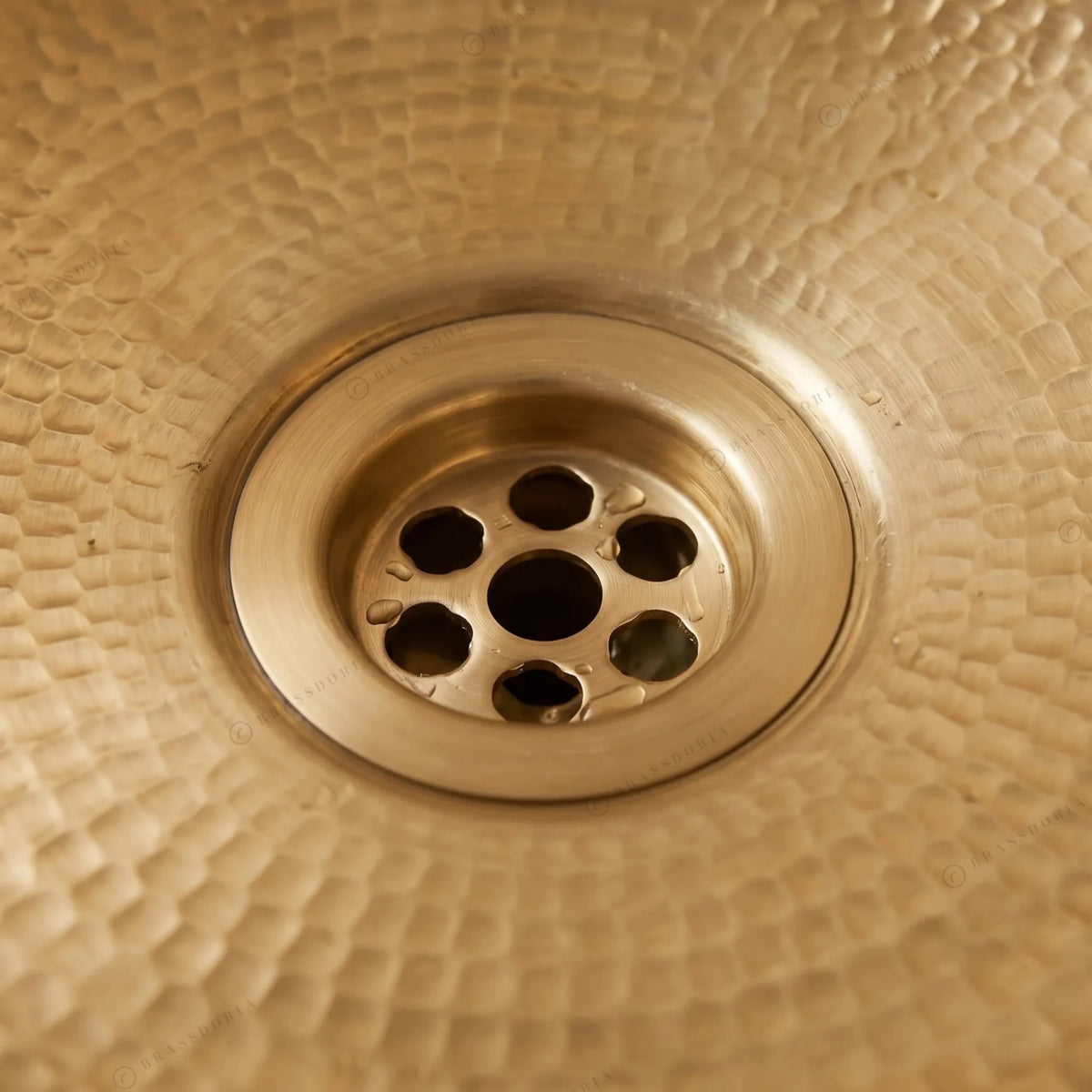 Handmade Hammered Bathroom Sink – Unlacquered Solid Brass Oval Basin - BRASSDORIA
