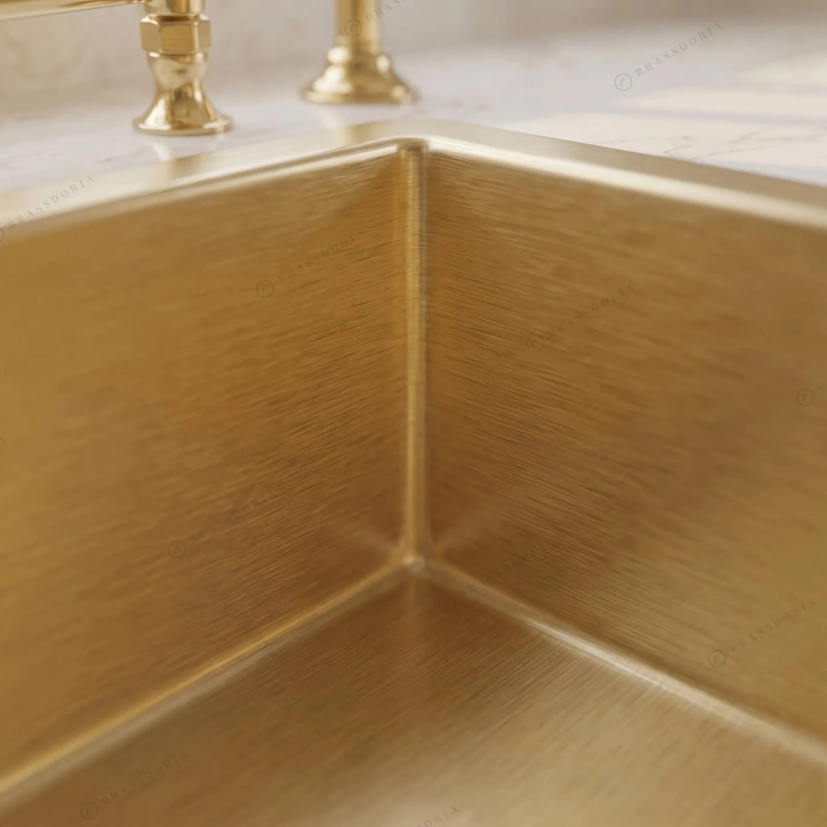 Handmade Unlacquered Brass Farmhouse Sink – Hammered Apron Front Single Bowl Basin - BRASSDORIA