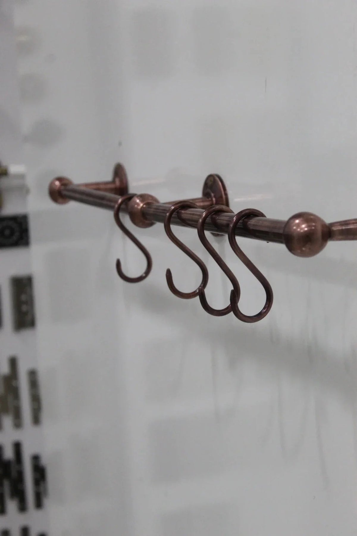 Handmade Vintage Copper Pot Rack, Rustic Wall Mount Kitchen Organizer - BRASSDORIA