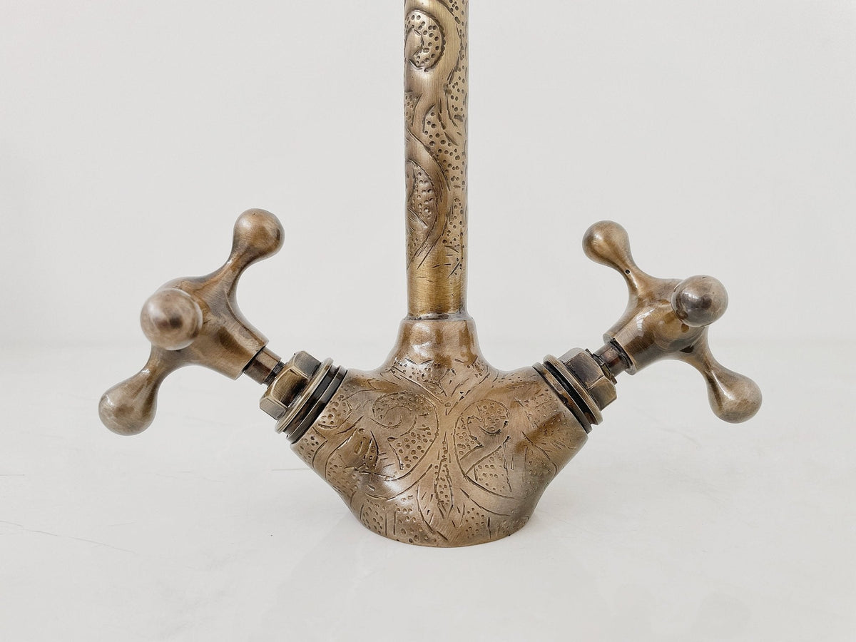 Oil Rubbed Bronze Faucet, Single Hole Brass Faucet for Bathroom - BRASSDORIA