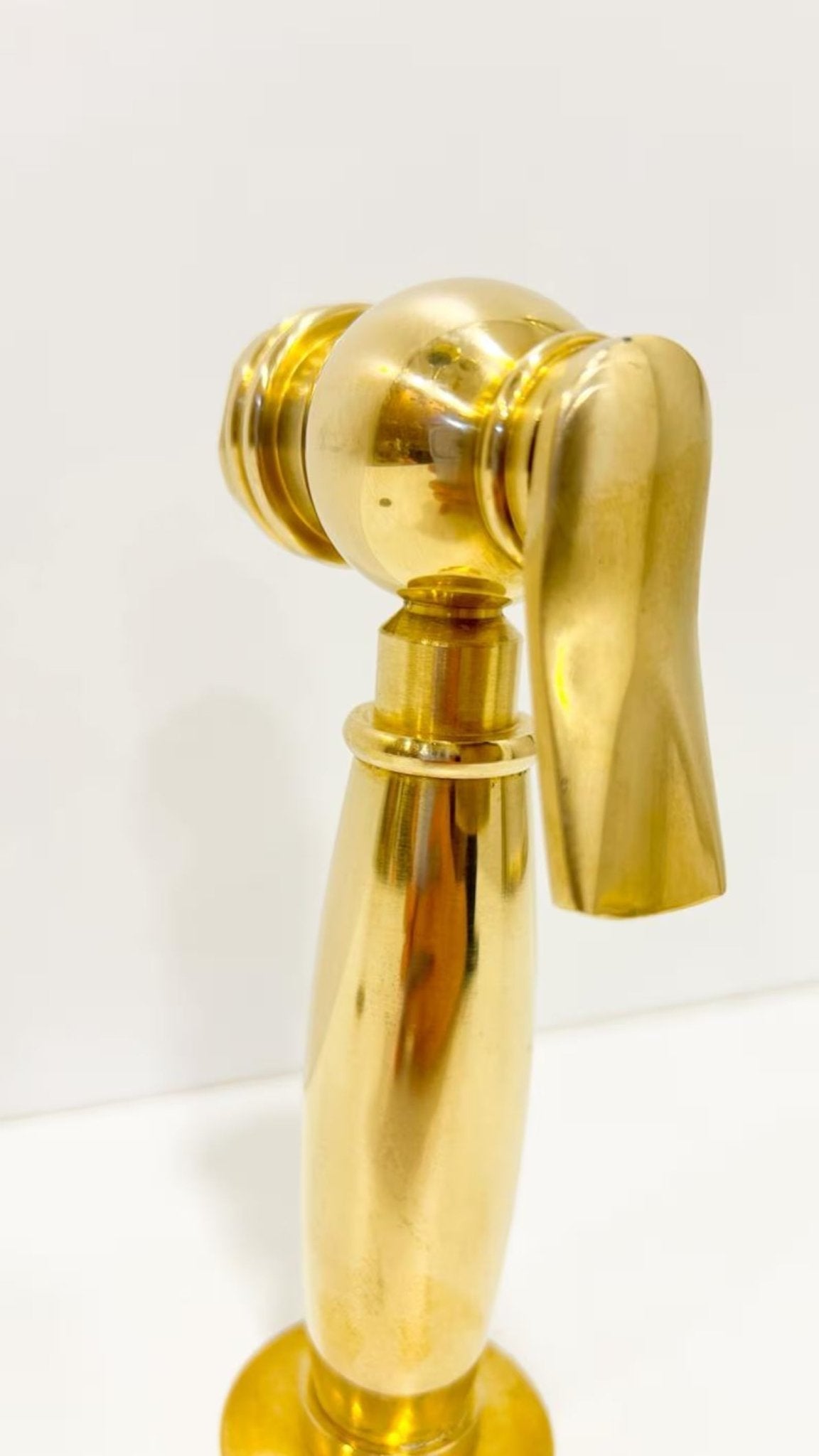 Solid Brass Kitchen Hand Sprayer - Classic Side Sprayer - BRASSDORIA