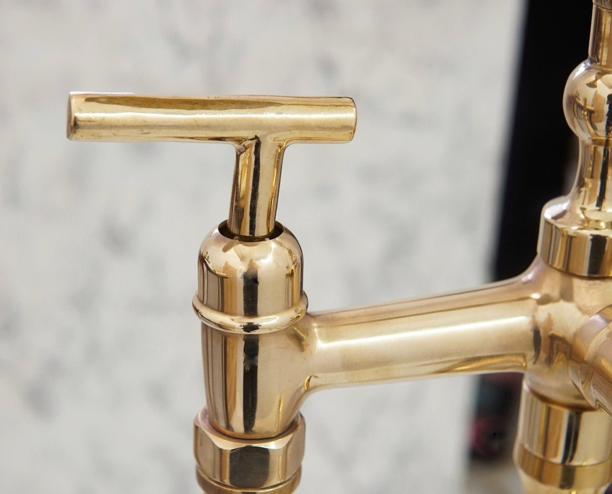 The Classic English Style Telephone Tub Filler, Brass Freestanding Filler - BRASSDORIA
