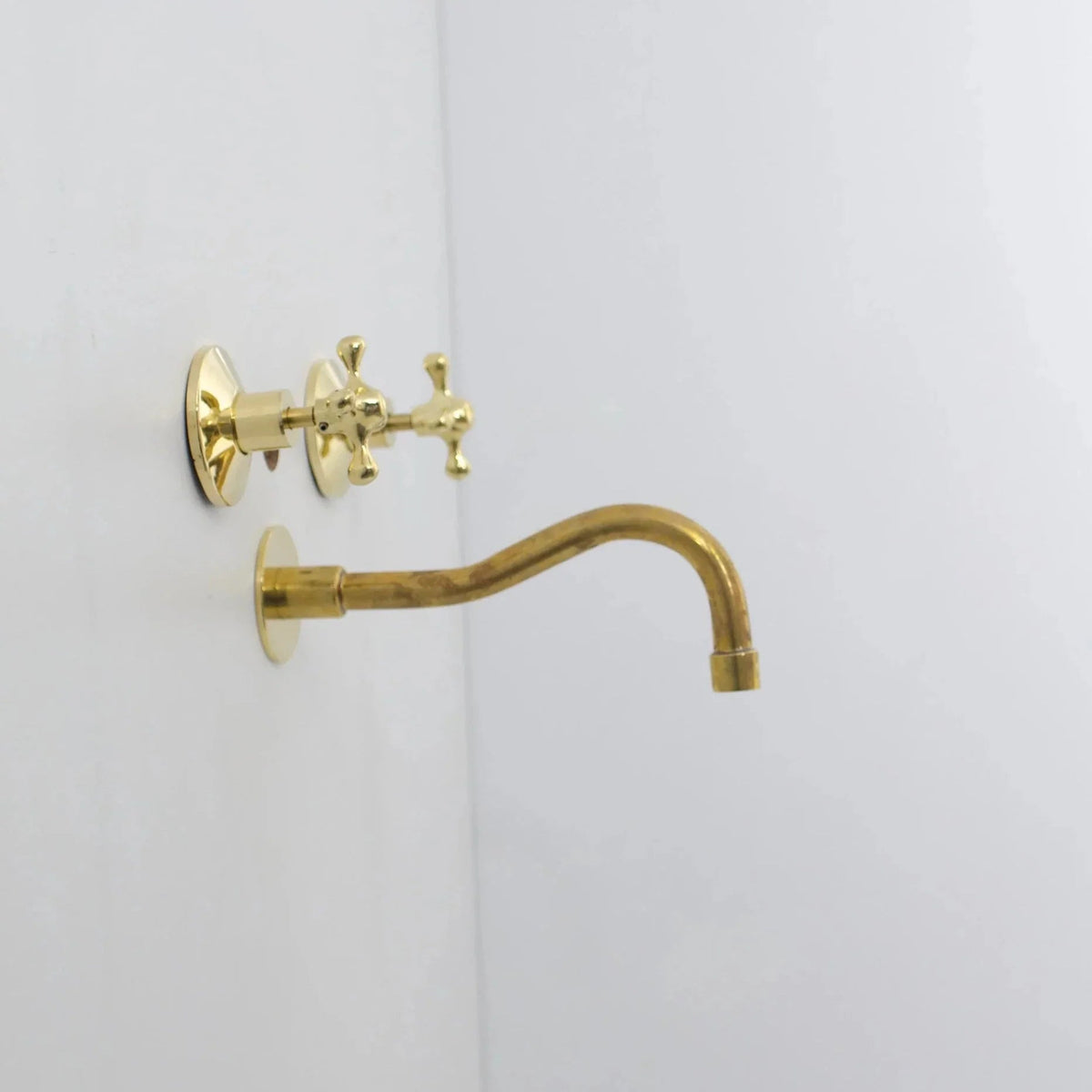 Tub Filler Faucet - Wall Mount Tub Filler - BRASSDORIA