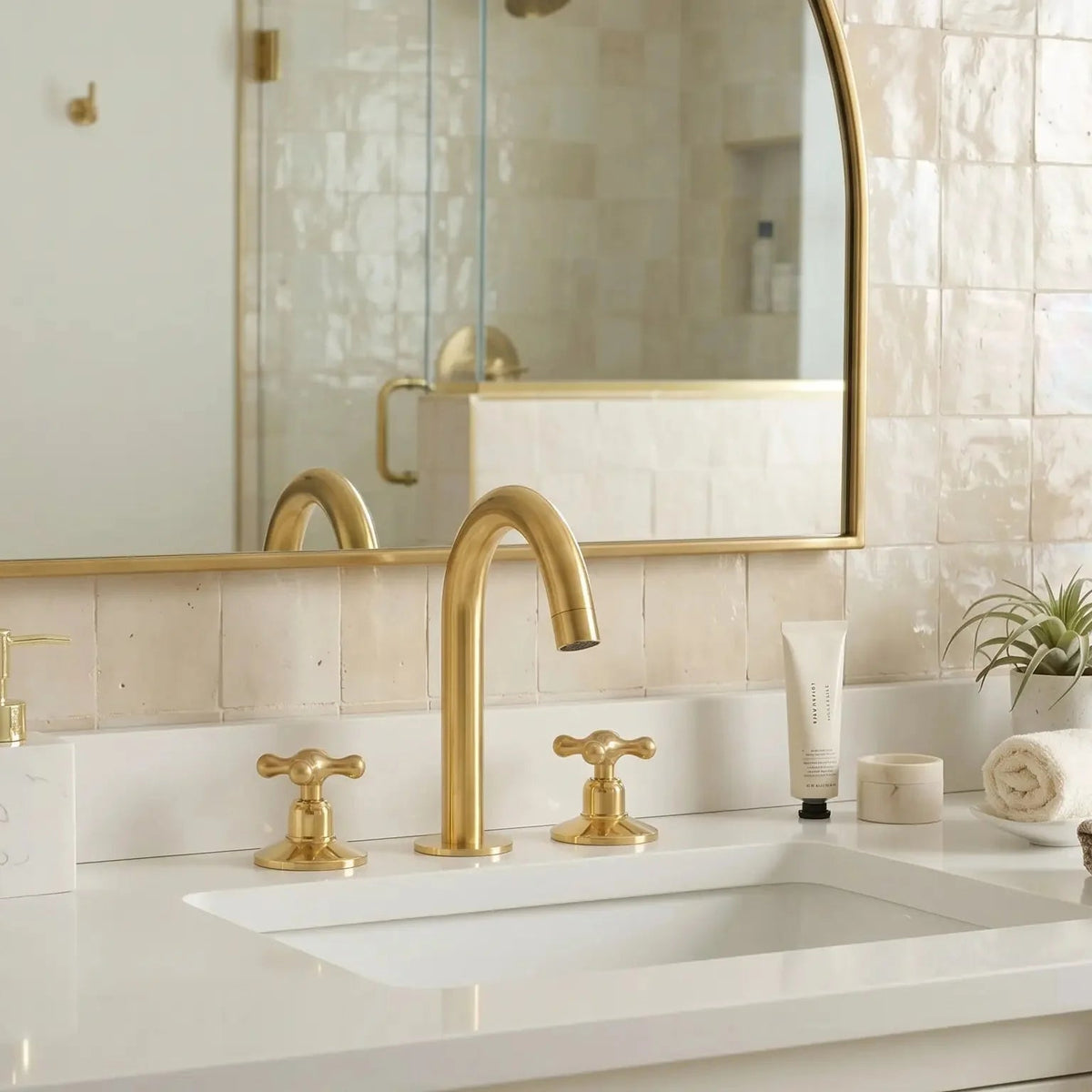 Widespread 3 Holes Solid Brass Faucet, Antique Brass Kitchen Deck Mounted Faucet - BRASSDORIA